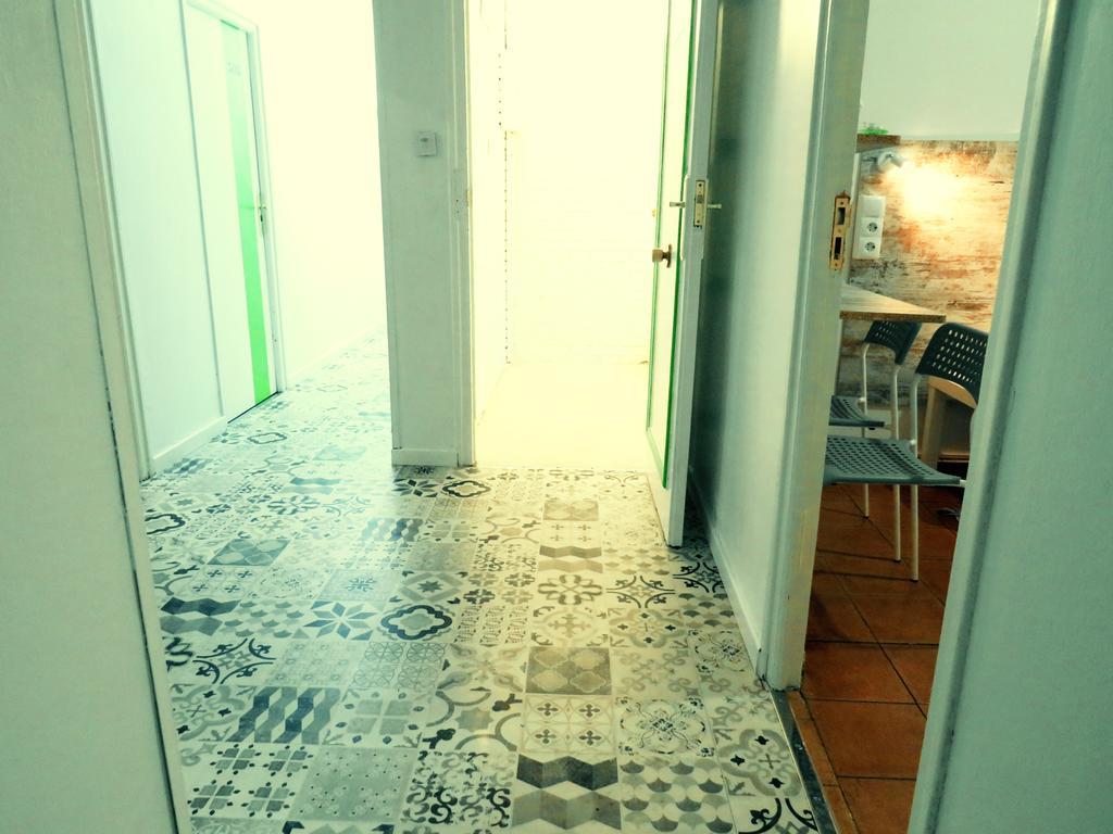 Hotel Casa De Huespedes Almansa Madrid Exteriér fotografie